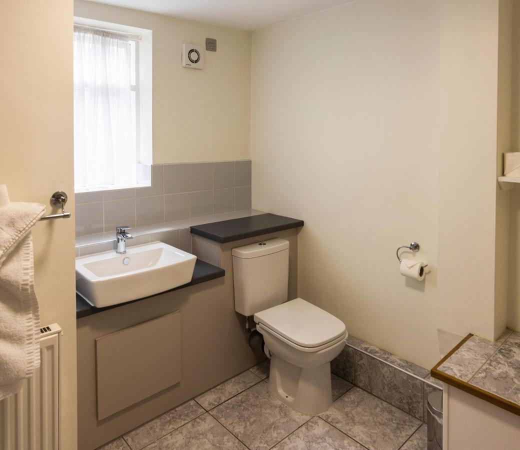 The White Hart Hotel Uttoxeter Extérieur photo