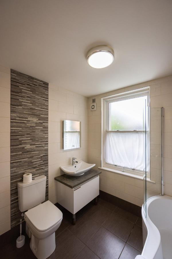 The White Hart Hotel Uttoxeter Extérieur photo